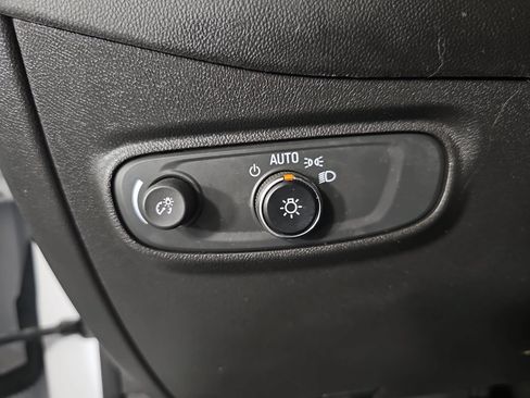 Used 2022 Chevrolet Equinox LT AWD/4WD image 25