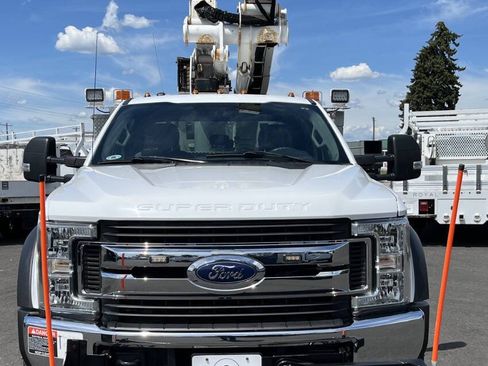 Used 2017 Ford F550 4x4 SuperCab Super Duty image 2