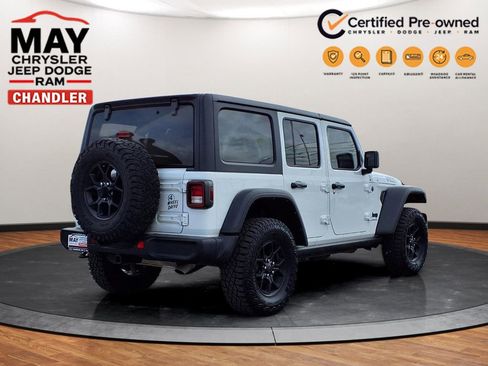 Used 2024 Jeep Wrangler Unlimited Sport AWD/4WD image 16