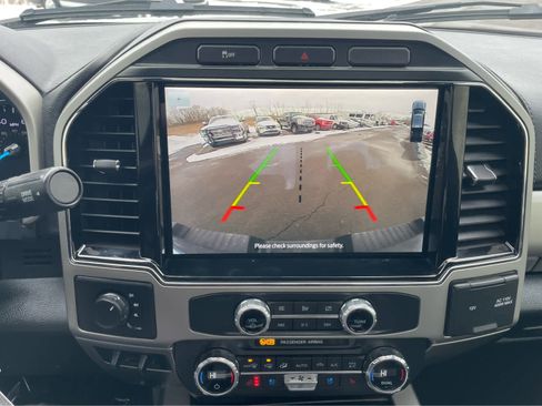 Used 2022 Ford F250 Lariat w/ Black Appearance Package image 23