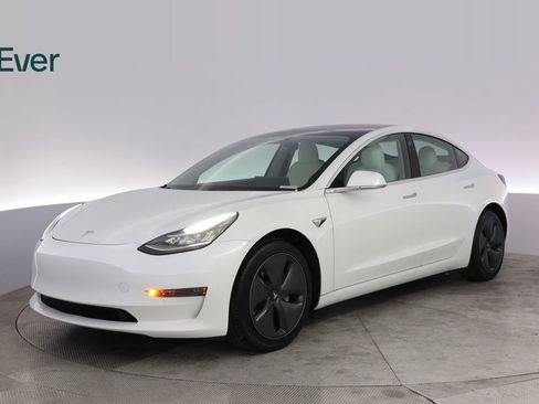 Used 2020 Tesla Model 3 Standard Range Plus RWD image 2