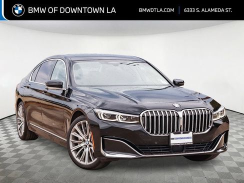 Used 2022 BMW 750i xDrive AWD/4WD image 1