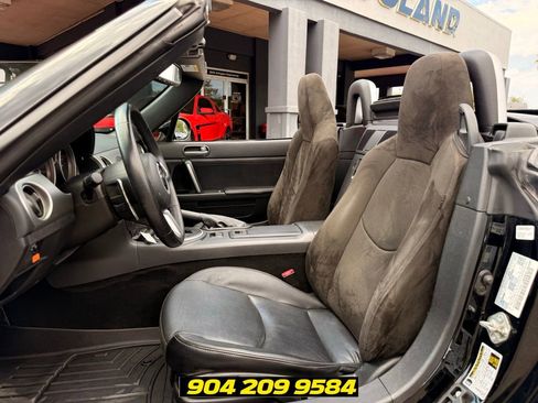 Used 2011 MAZDA MX-5 Miata Grand Touring w/ Premium Pkg RWD image 22