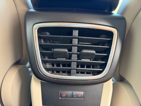 Used 2018 Lincoln MKX Reserve w/ Driver Assistance Package image 32