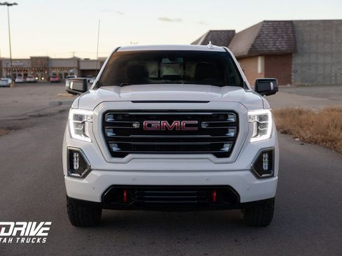 Used 2022 GMC Sierra 1500 AT4 w/ AT4 Premium Package image 4