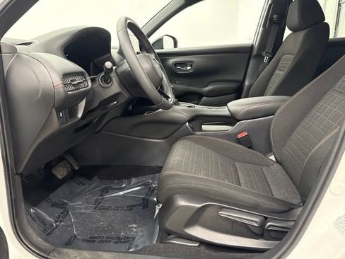 Used 2024 Honda HR-V Sport image 15