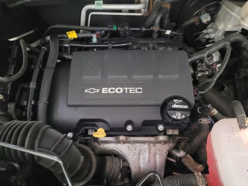 Used 2019 Chevrolet Trax LT w/ LT Convenience Package image 30