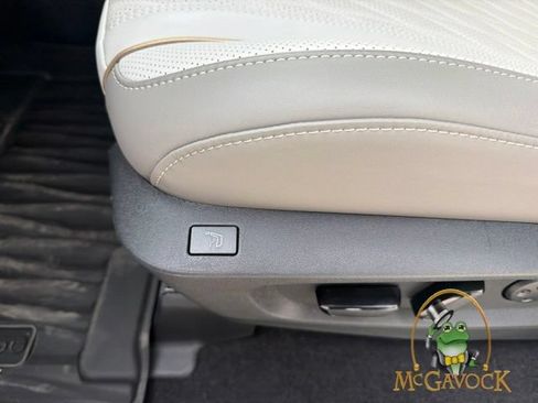Used 2026 INFINITI QX60 Autograph w/ Dark Cargo Package AWD/4WD image 14