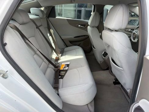 Used 2020 Chevrolet Malibu LT w/ Fleet LT Safety Plus Package FWD image 11