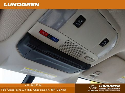 Used 2022 Subaru Ascent Premium w/ Convenience Package image 39