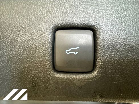 Used 2022 Ford Escape SEL w/ Technology Package image 28