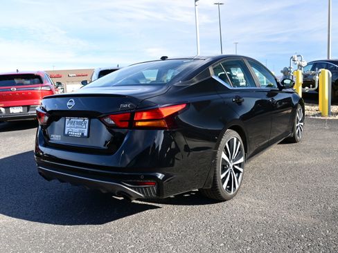 Certified 2020 Nissan Altima 2.5 SR w/ Premium Package image 5