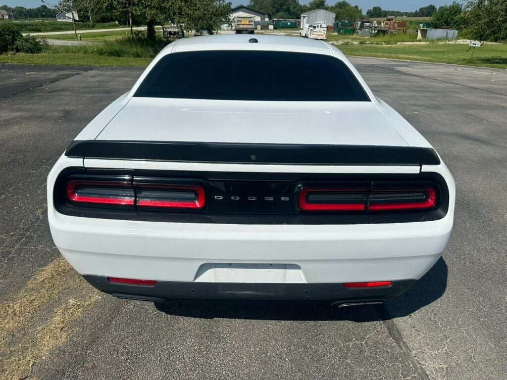 Used 2019 Dodge Challenger R/T w/ Driver Convenience Group RWD image 4