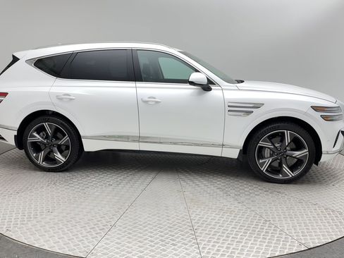 Certified 2026 Genesis GV80 3.5T Prestige image 9