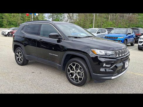 Certified 2025 Jeep Compass Limited AWD/4WD image 2