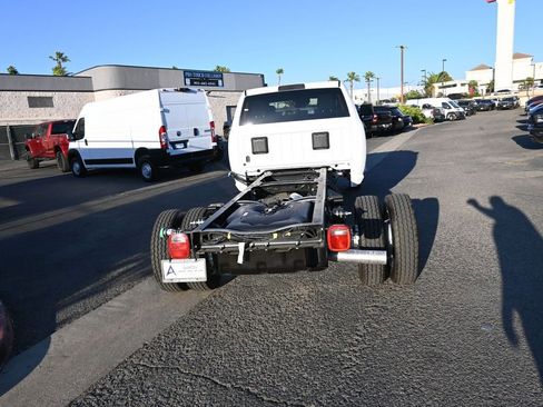 New 2026 RAM 5500 Tradesman w/ Chrome Appearance Group image 9