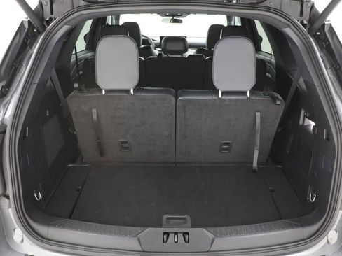 Used 2025 Ford Explorer ST-Line w/ ST-Line Street Pack image 30