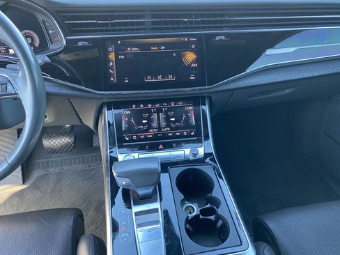 Used 2019 Audi Q8 Prestige AWD/4WD image 14