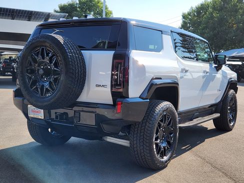 New 2026 GMC Hummer EV SUV image 3
