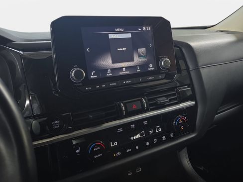 Used 2025 Nissan Pathfinder SV FWD image 20