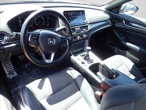 Used 2018 Honda Accord Sport image 9