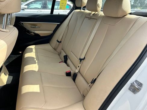Used 2017 BMW 330i xDrive Sedan AWD/4WD image 16