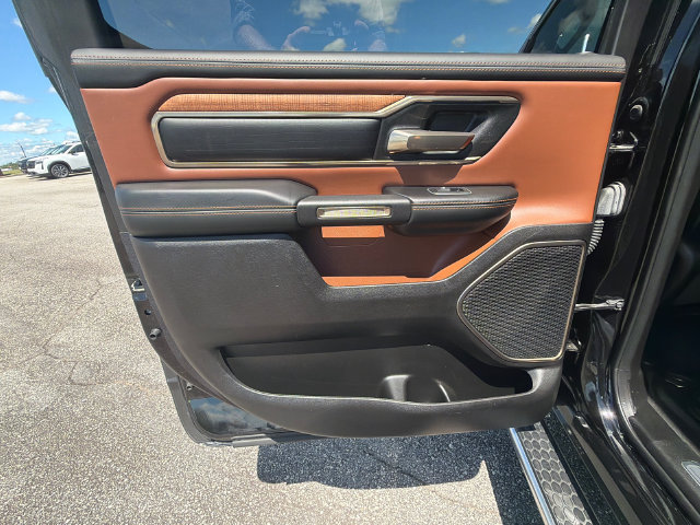 Used 2022 RAM 1500 Limited w/ Body Color Bumper Group AWD/4WD image 19