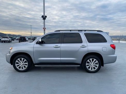Used 2011 Toyota Sequoia Limited image 5
