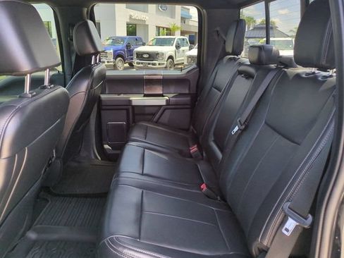 Used 2022 Ford F250 Lariat w/ Lariat Ultimate Package AWD/4WD image 14