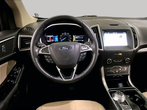 Used 2019 Ford Edge SEL w/ Equipment Group 201A AWD/4WD image 5