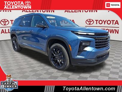 Used 2025 Chevrolet Traverse LT w/ Midnight/Sport Edition