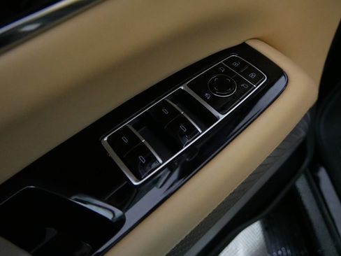 Used 2025 Cadillac Escalade IQ Sport 2 w/ LPO, ONYX Package AWD/4WD image 18