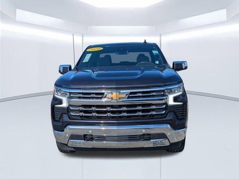 Used 2024 Chevrolet Silverado 1500 LTZ RWD image 9