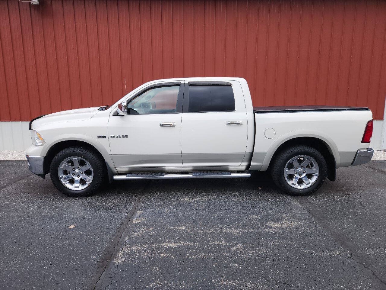 Used 2009 Dodge Ram 1500 Truck Laramie AWD/4WD image 1