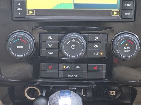 Used 2010 Ford Escape Limited AWD/4WD image 15