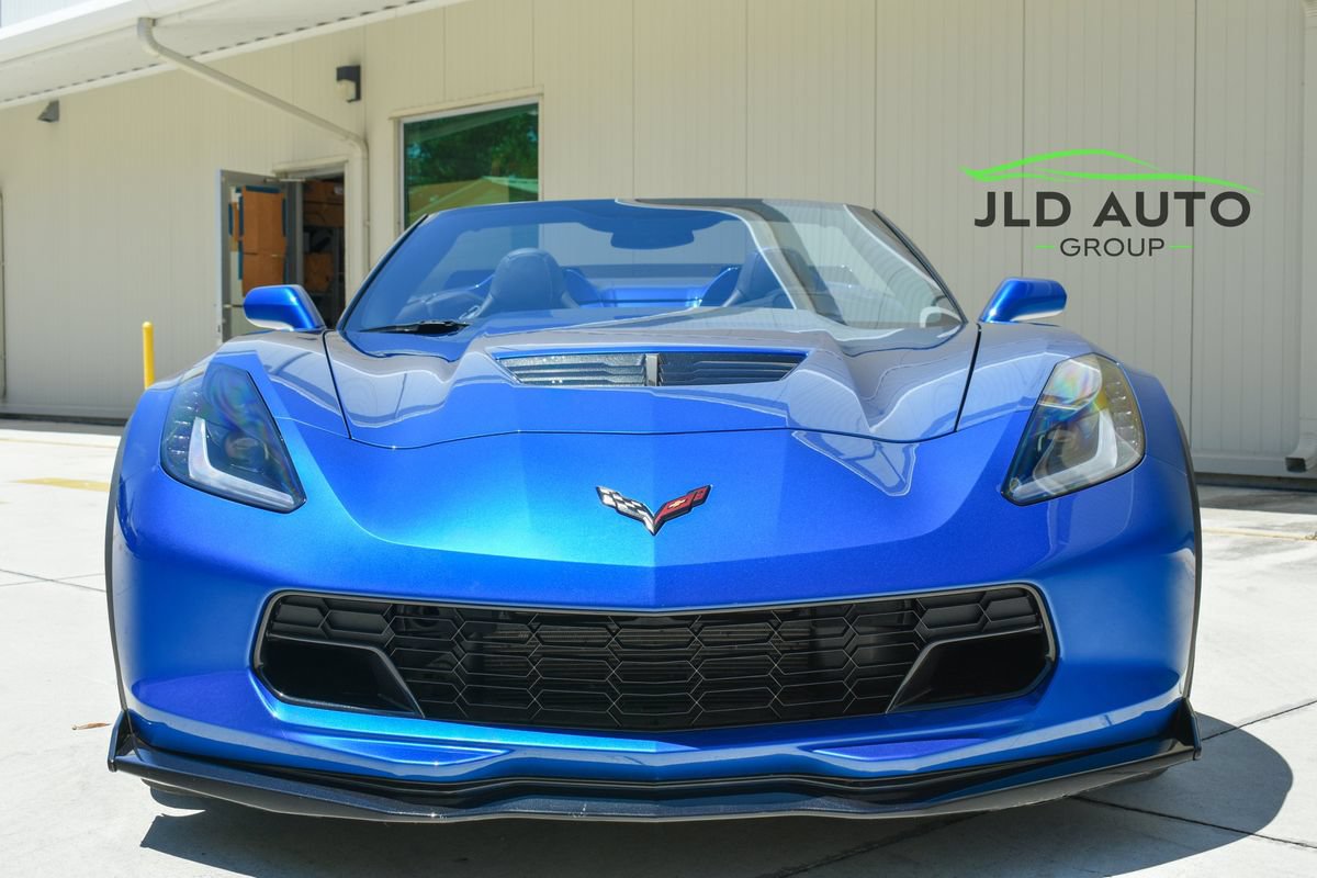 Used 2015 Chevrolet Corvette Z06 w/ 3LZ Preferred Equipment Group RWD image 3