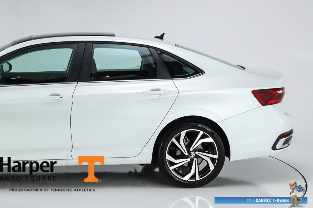 Used 2025 Volkswagen Jetta SEL FWD image 41