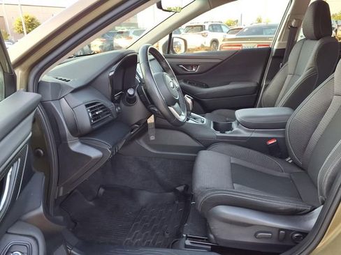 Used 2021 Subaru Outback Premium AWD/4WD image 6