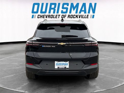 New 2026 Chevrolet Equinox EV LT image 5