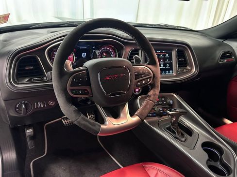 Used 2023 Dodge Challenger SRT Hellcat RWD image 2