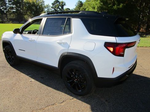 New 2026 GMC Terrain Elevation w/ Elevation Premium Package image 3