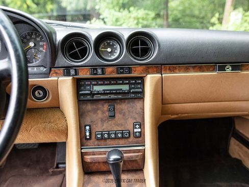 Used 1987 Mercedes-Benz 560 SL image 32