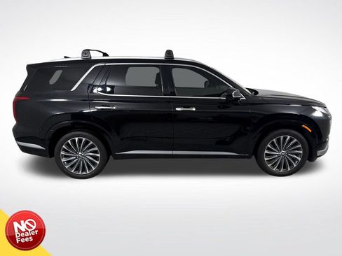 Certified 2024 Hyundai Palisade Calligraphy FWD image 2