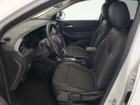 Used 2025 Buick Encore GX Preferred FWD image 12