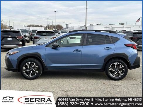 Used 2024 Subaru Crosstrek 2.0i Premium w/ Popular Package #3 image 2