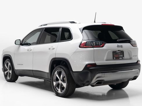 Used 2019 Jeep Cherokee Limited image 9