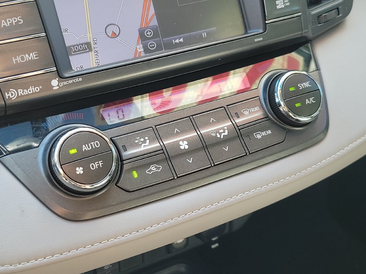 Used 2014 Toyota RAV4 Limited FWD image 26