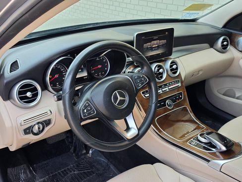 Used 2015 Mercedes-Benz C 300 4MATIC Sedan image 10