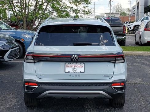 New 2026 Volkswagen Taos SEL AWD/4WD image 4