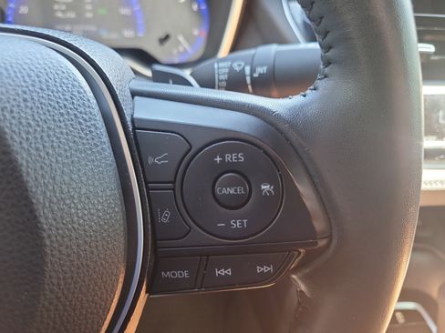 Certified 2022 Toyota Corolla XSE image 29